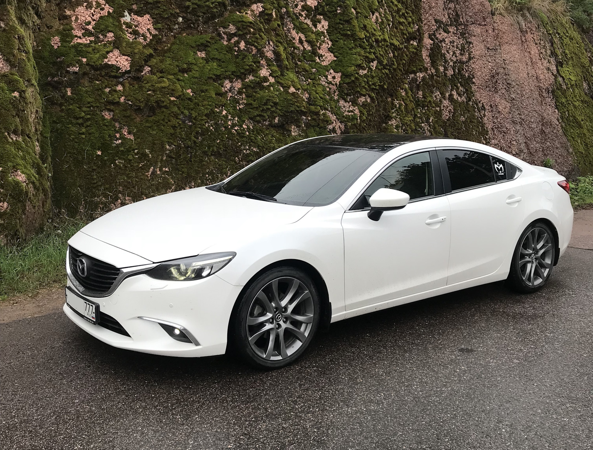 Mazda gj 2.5. Mazda 6 2015. Mazda Mazda 6 2015. Mazda 6 белая. Мазда 6 2015 белая.
