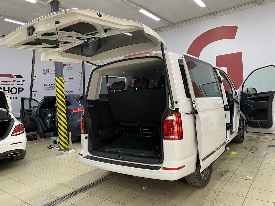 woAAAgJGdeA 960 заставка на телефон фольксваген мультивен