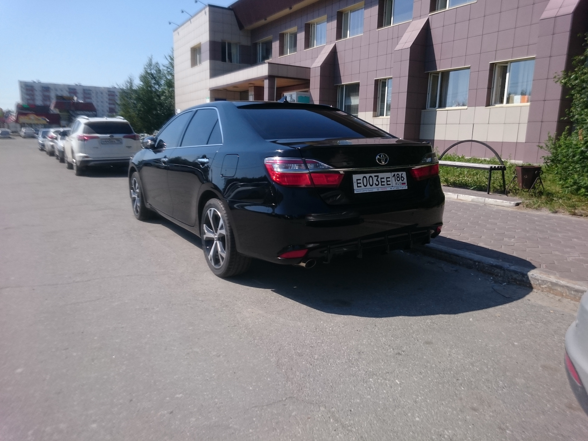 Toyota camry v50 сзади. Toyota camry 50 диффузор. Диффузор toyota camry renegade design. Диффузор camry 55 drive2. Диффузор камри.