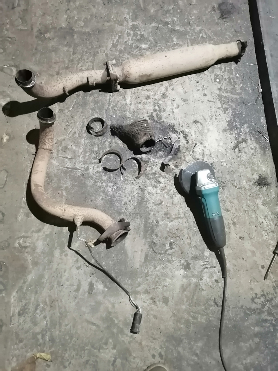 28# Замена гофры на выхлопной трубе! — Jeep Wrangler (YJ), 4 л., 1993 ...