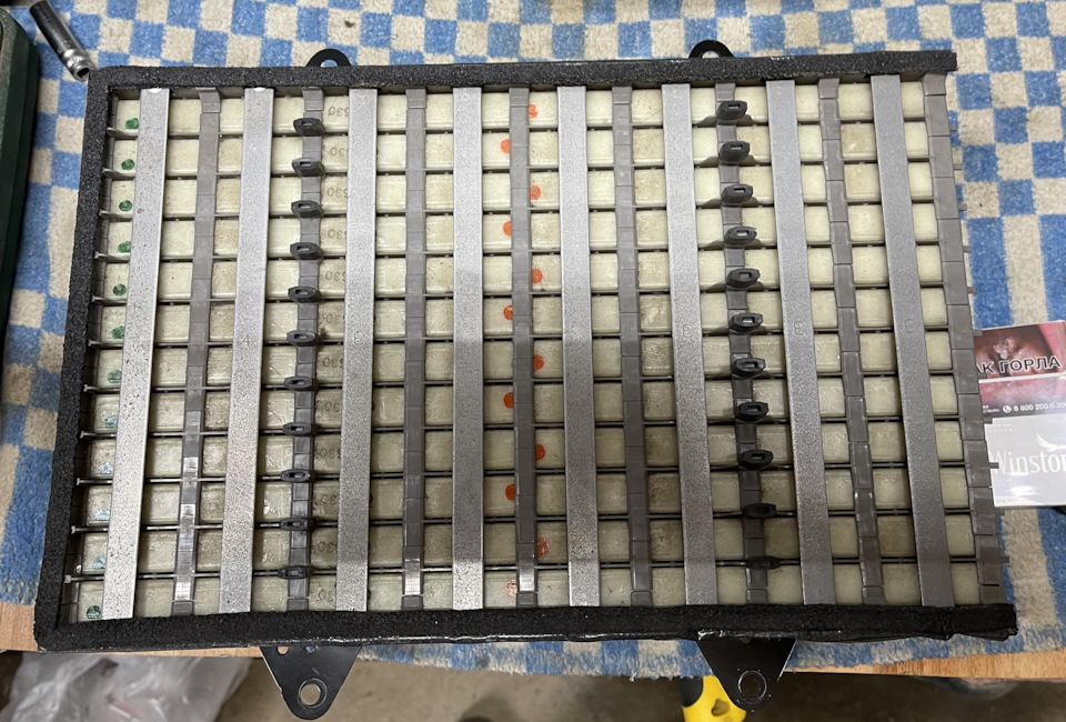 Снять изоляционный скотч — Lexus RX 400h (2G)