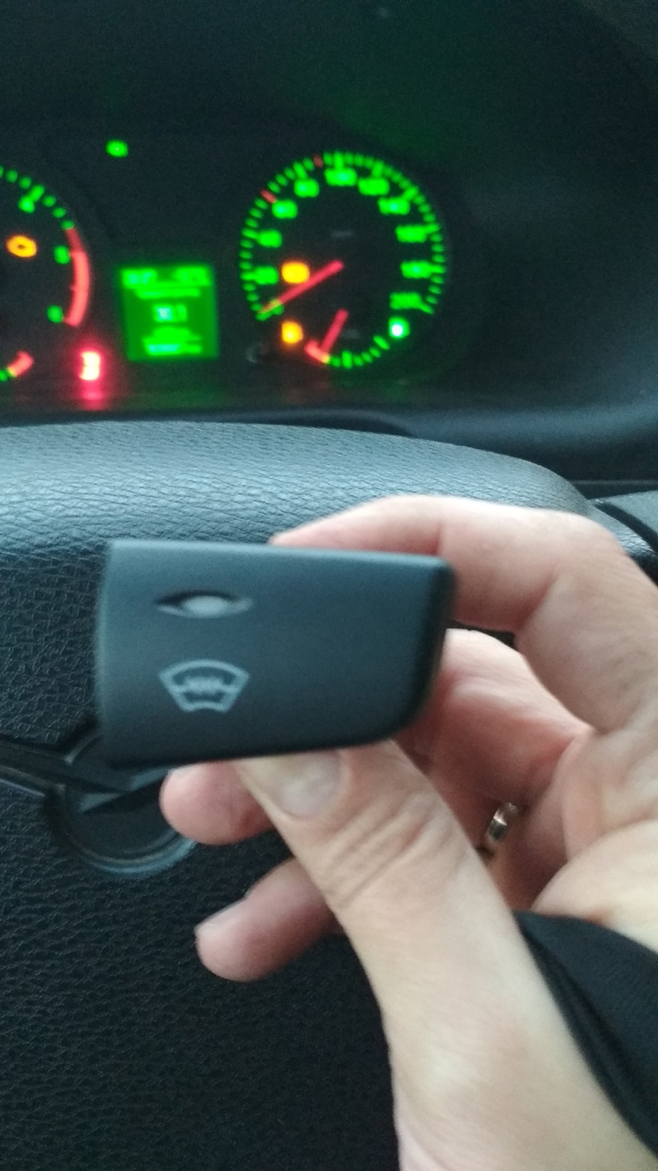 Лобовое стекло с подогревом на 20 летнюю шеви ниву))) — Chevrolet Niva ...