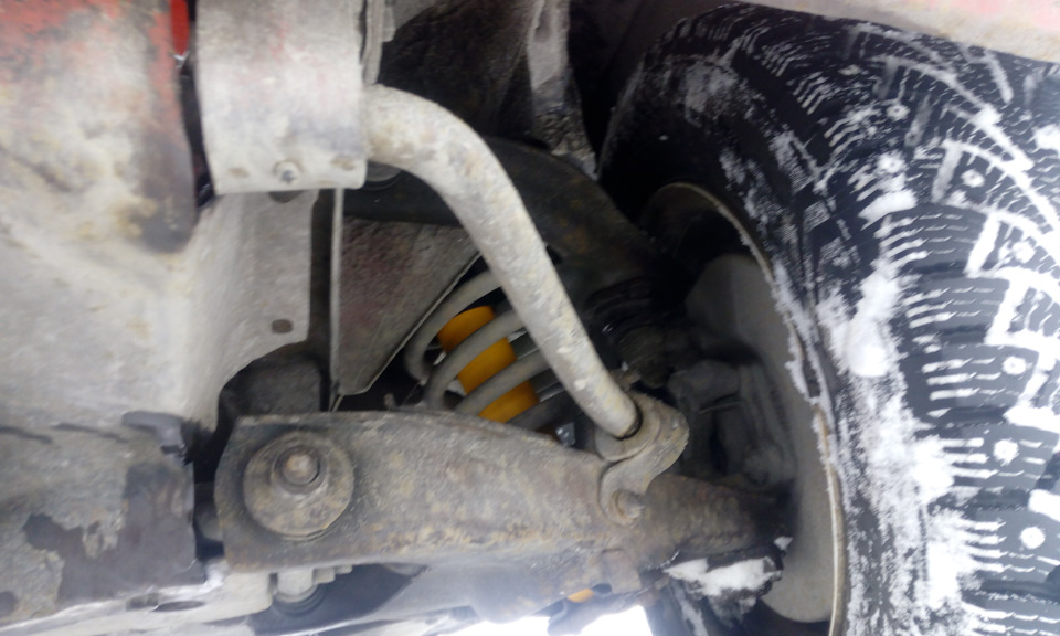 Меняем амортизаторы-труженики из СССР на новые — Lada 2102, 1,2 л, 1983 ...