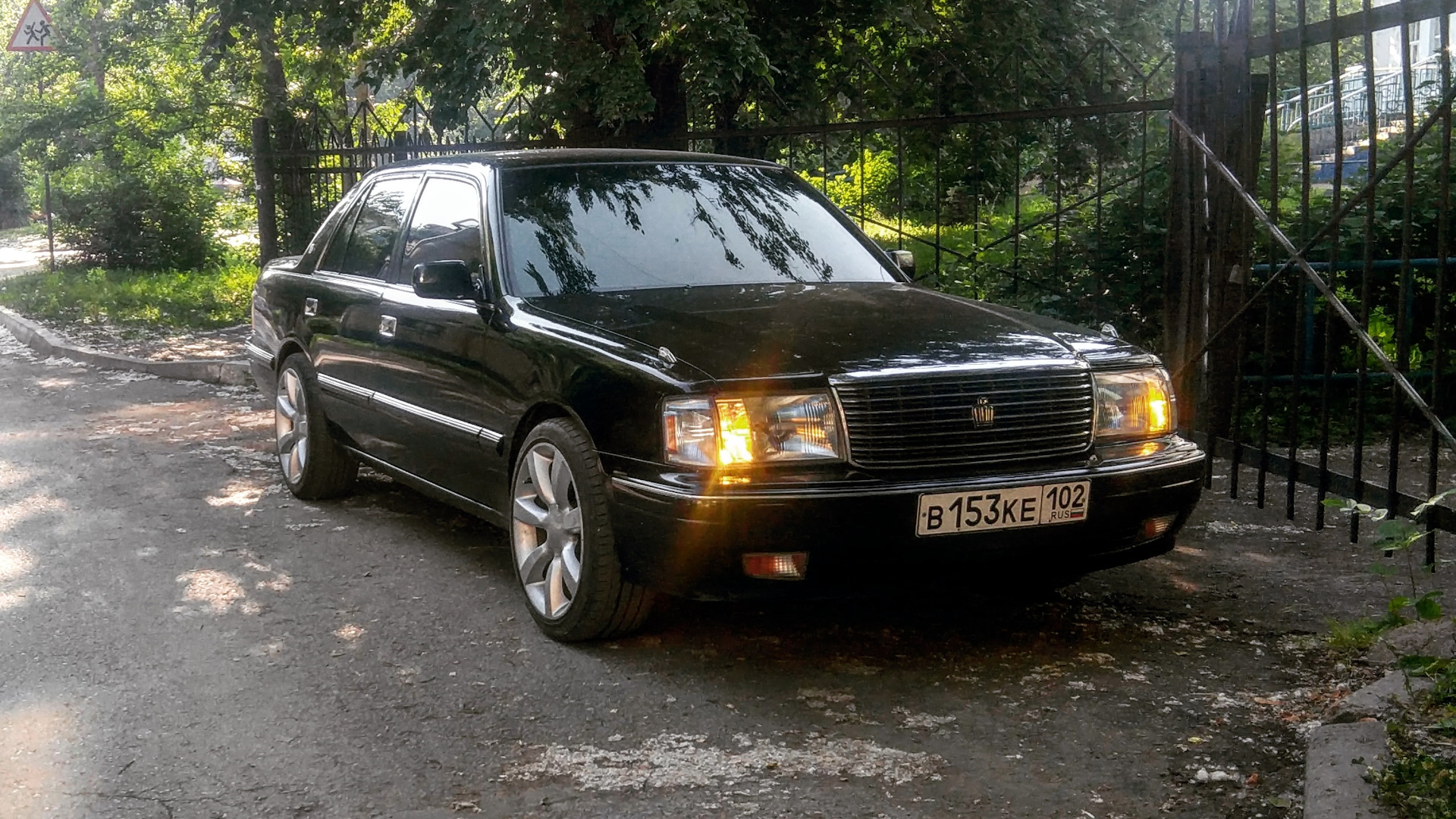 Toyota Crown (S150) 2.0 бензиновый 1998 | 