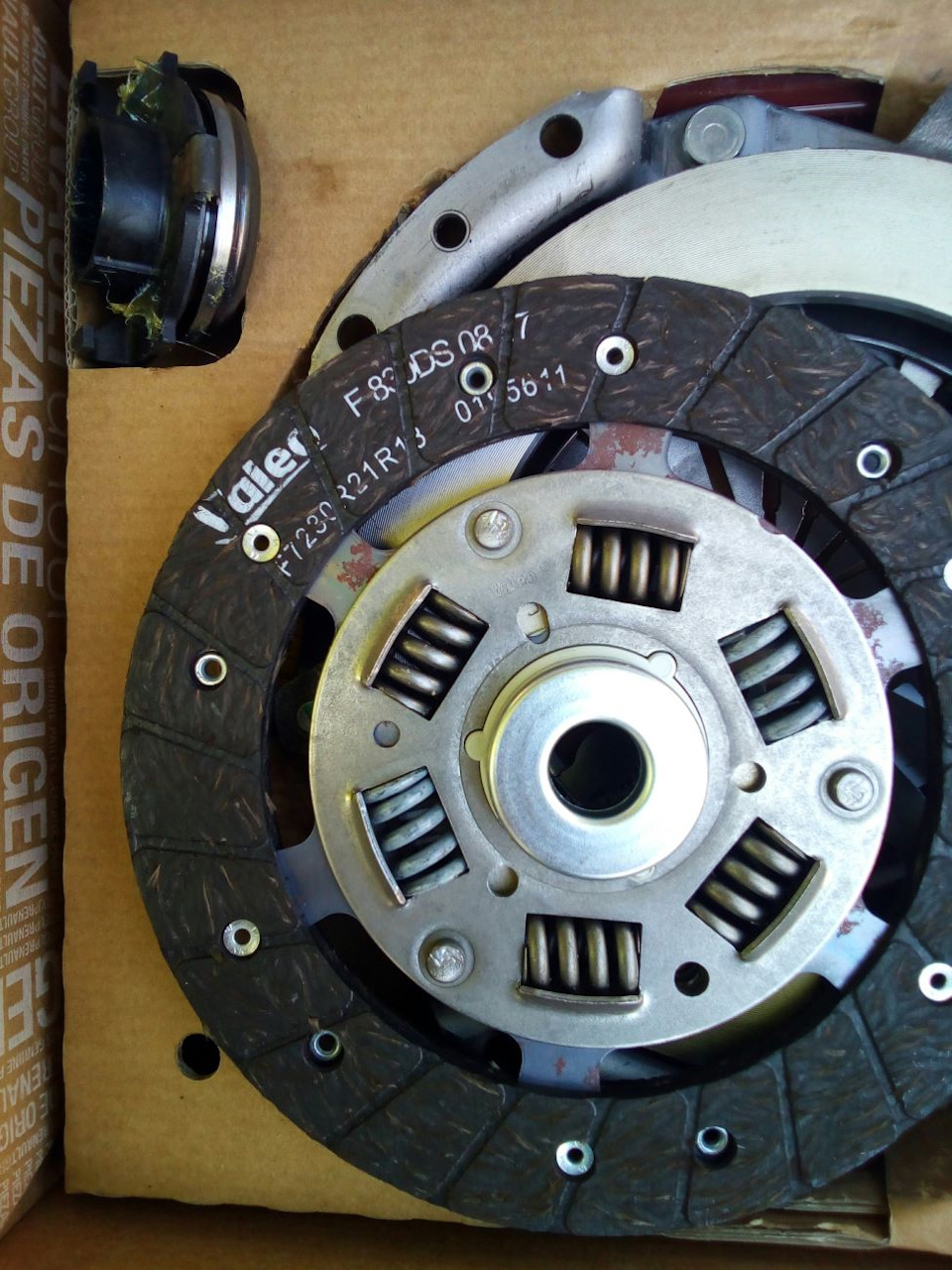 Замена сцепления рено лагуна 2. C1066671 valeo. 302055852r. 58 коробка диск сцепления.