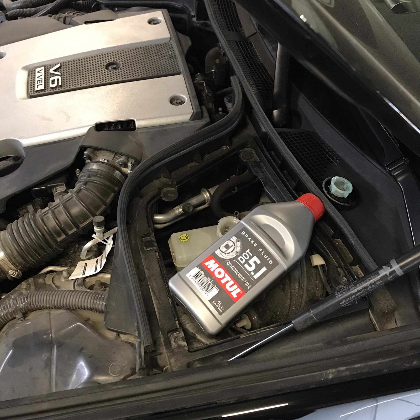 Замена технических жидкостей — Infiniti G37, 3,7 л, 2013 года ...