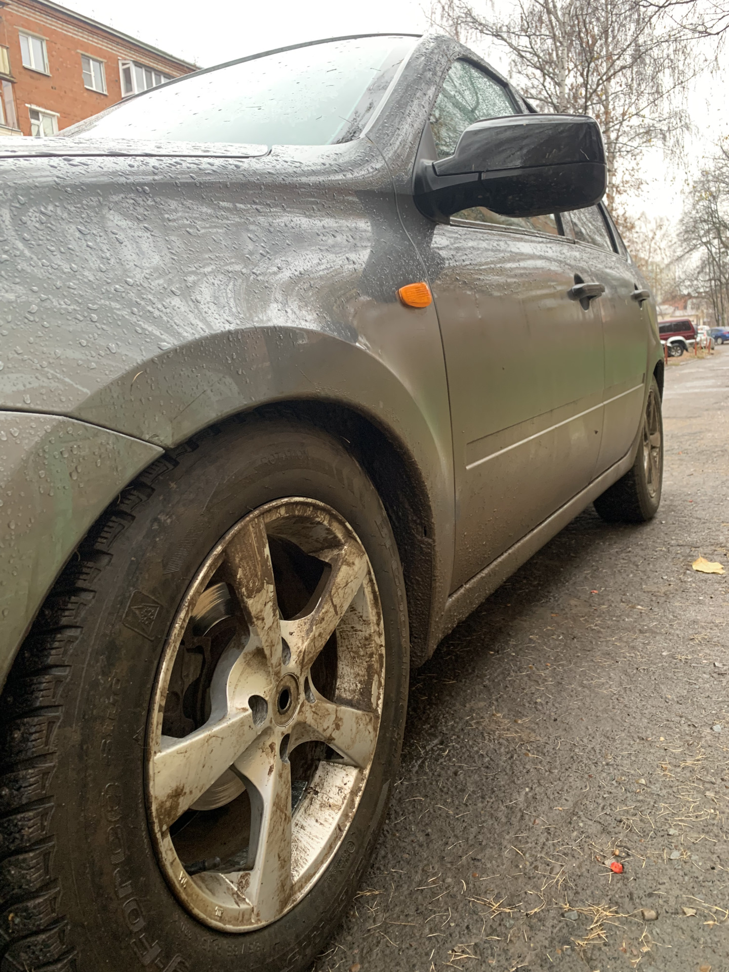 Занижение -90 с резиной 185/65/15R granta — Lada Гранта, 1,6 л, 2012 ...