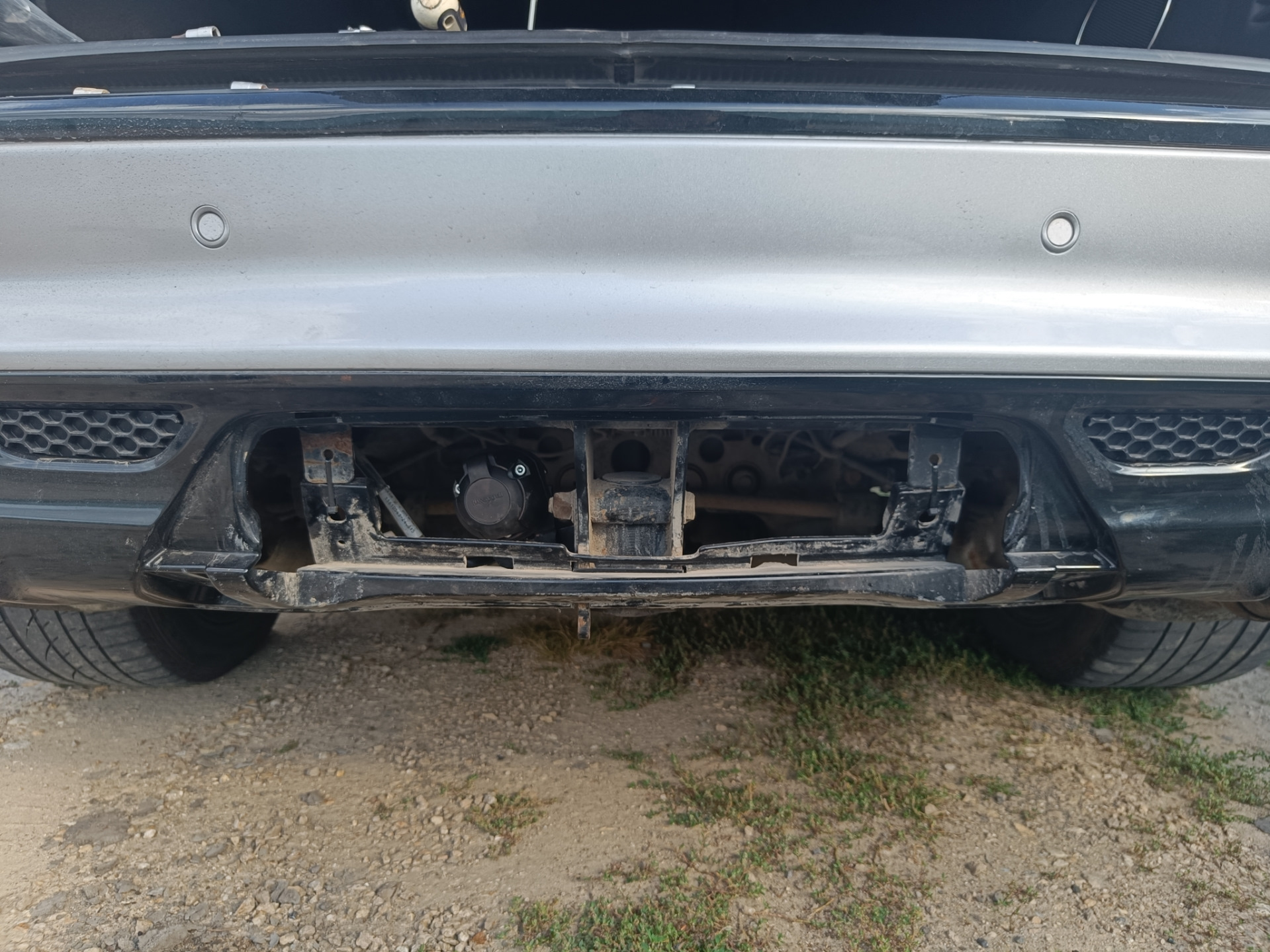 Первая запись после покупки, перенос розетки фаркопа — Jeep Grand ...