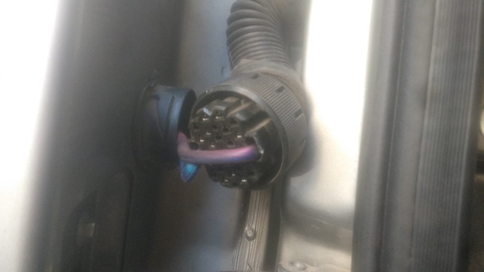 Протяжка проводов для мидбасов в двери — Chevrolet Niva GLX, 1,7 л ...