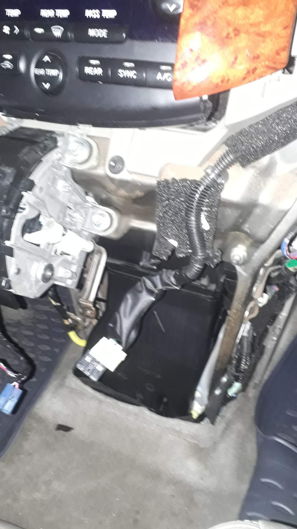 Фото в бортжурнале Toyota Sienna (2G)