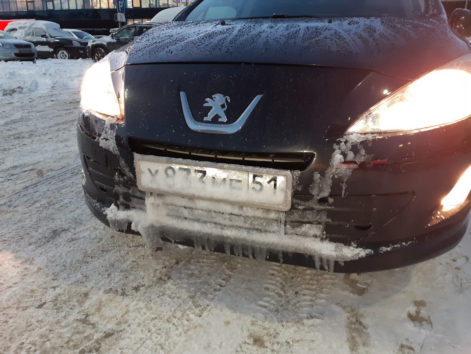 Зачем нужна заглушка на радиаторную решётку. Наглядно. — Peugeot 408, 1 .