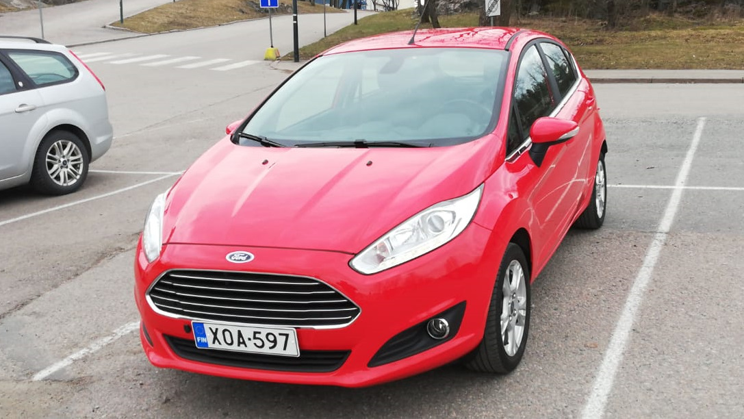 Ford Fiesta mk6 седан