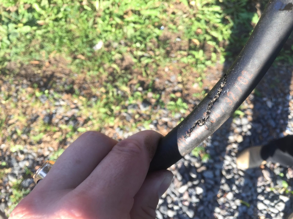 Шланг от гидроусилителя — Audi A8 (D3)