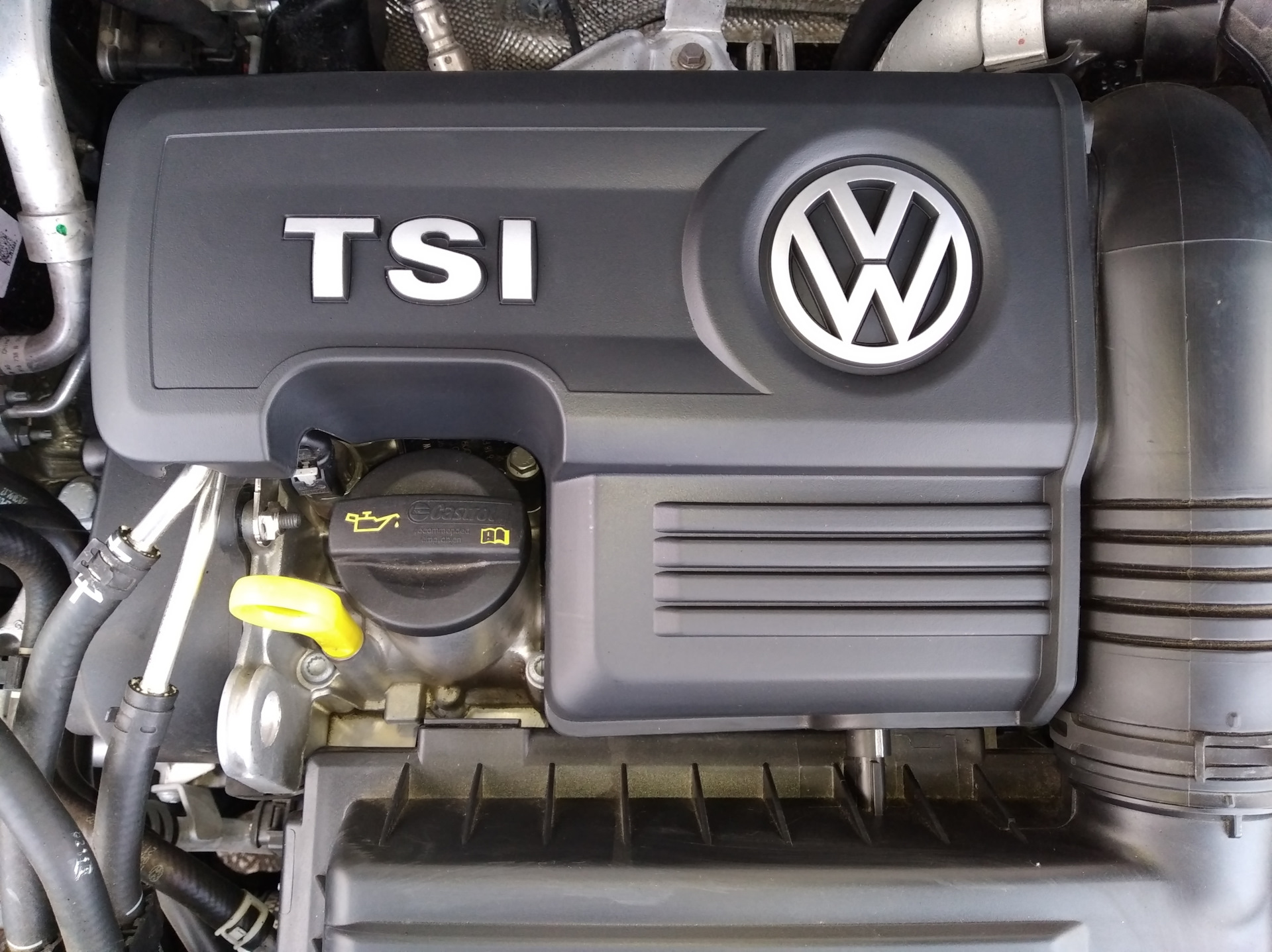 Двигатель тигуан 1.4 150. Двигатель Volkswagen Tiguan 1.4 TSI. Tiguan 2 1.4 двигатель. Двигатель Volkswagen Tiguan 1.4. Tiguan 2021 двигатель.