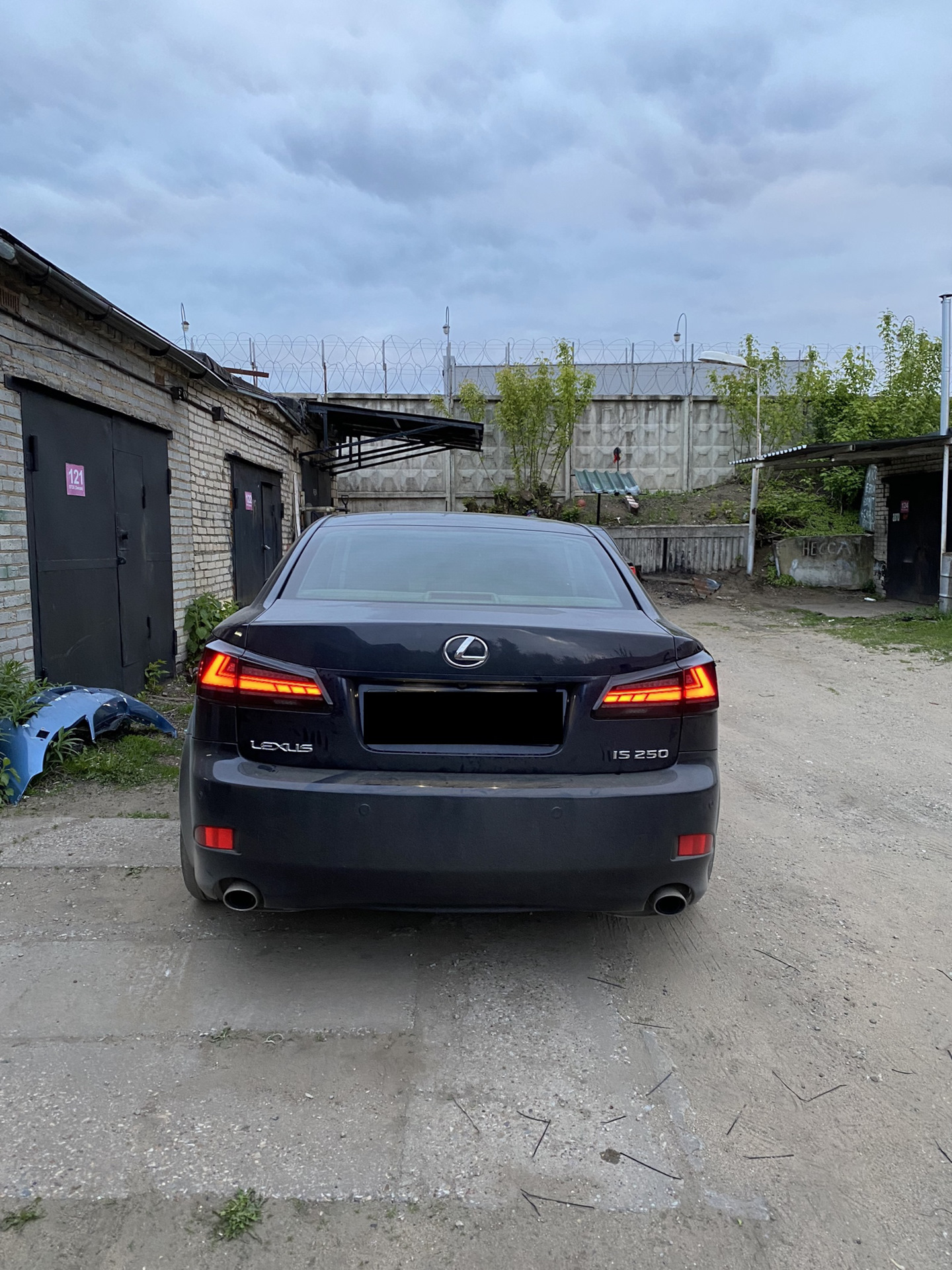 Задние led фонари с бегающим поворотником — Lexus IS II, 2,5 л, 2008 года |  тюнинг | DRIVE2