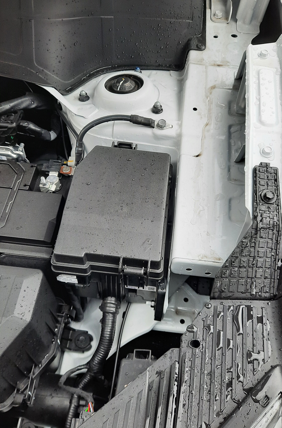 Дикие зазоры на капоте и борьба с ними. — Hyundai Creta (2G), 1,6 л ...