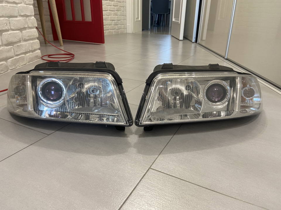 Рестайлинговые фары — Audi A4 (B5), 1,8 л, 1997 года | запчасти | DRIVE2