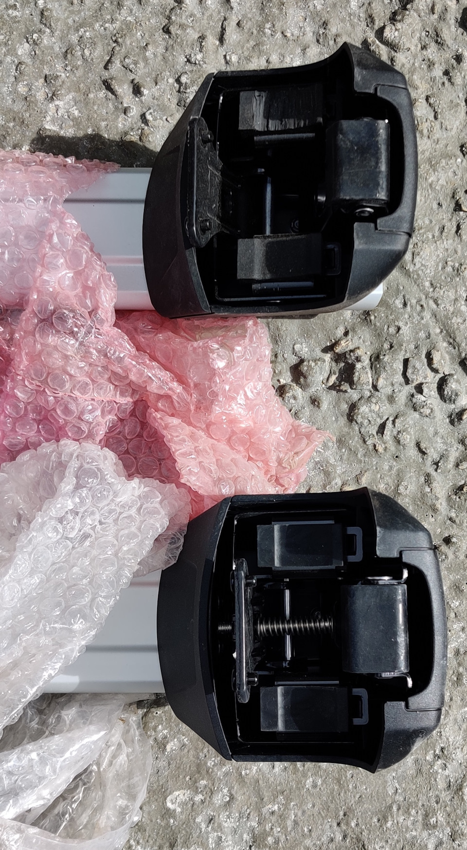 Отсутствует один болт и гайка квадратная. — Volkswagen Tiguan (1G)