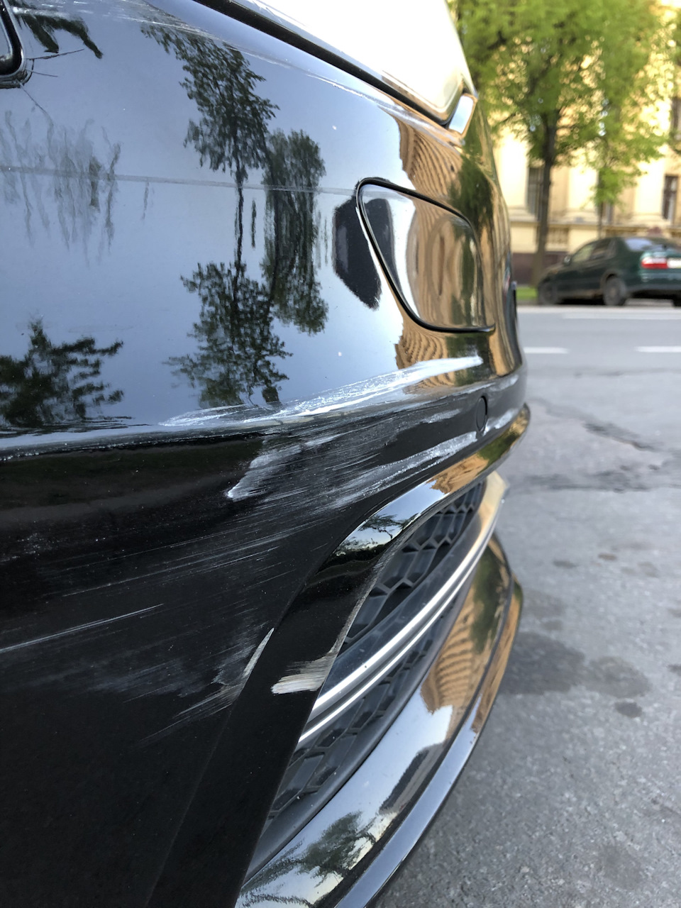 Притер бампер в пробке — Audi A6 (C7), 3 л, 2011 года | ДТП | DRIVE2