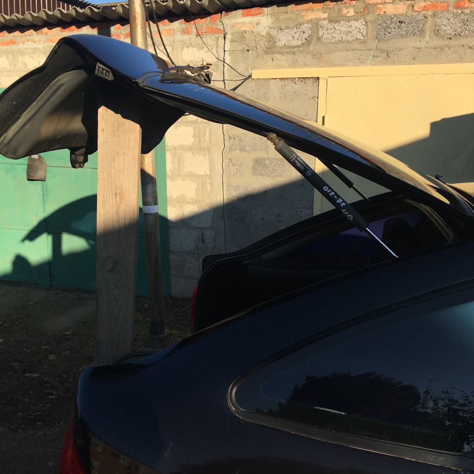 Ремонт 5-й двери, давление масла. — Lada Приора хэтчбек, 1,6 л, 2008 ...