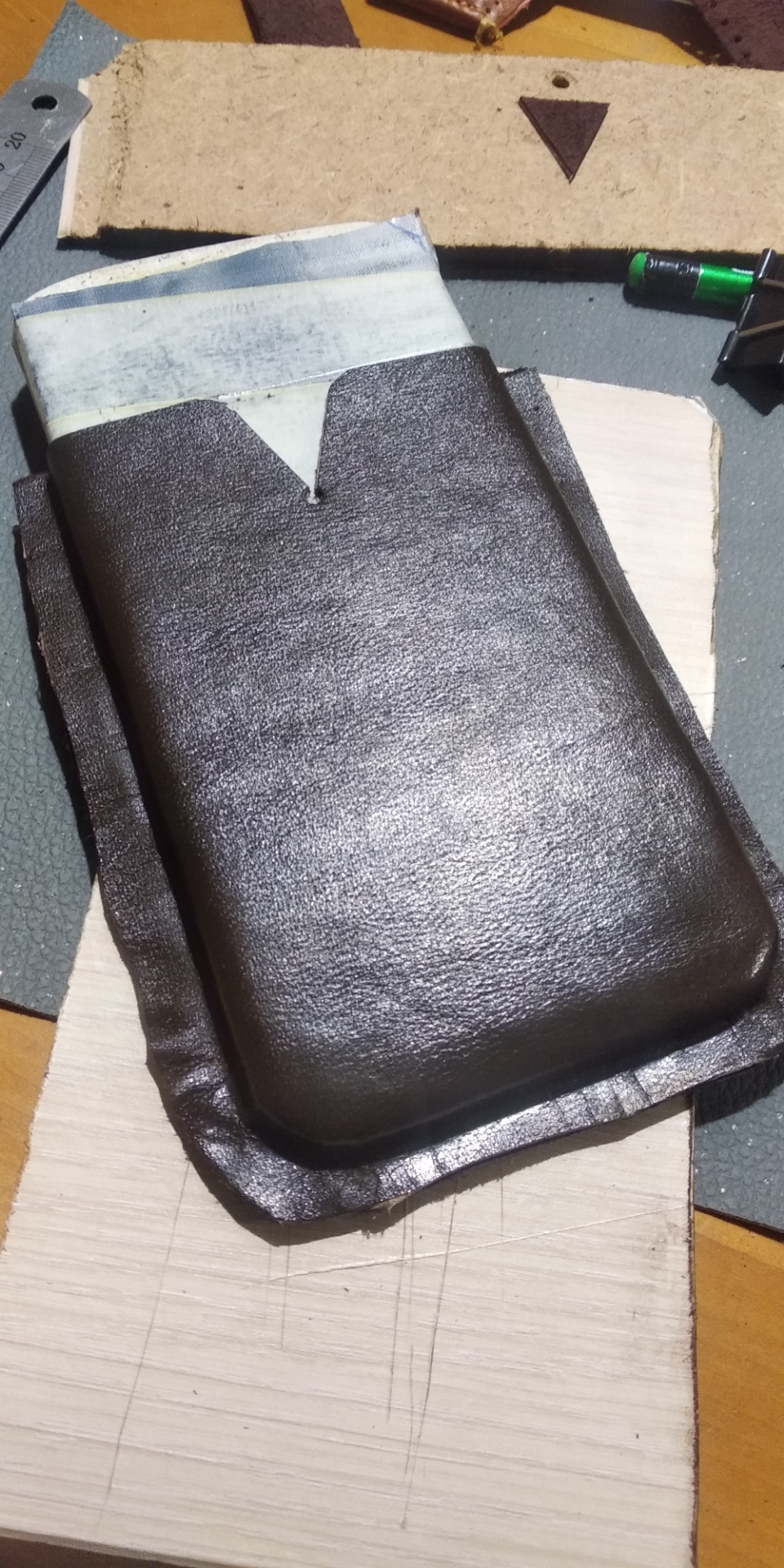 Чем смазать силиконовую матрицу, чтобы усадить на стеклопластиковый ...