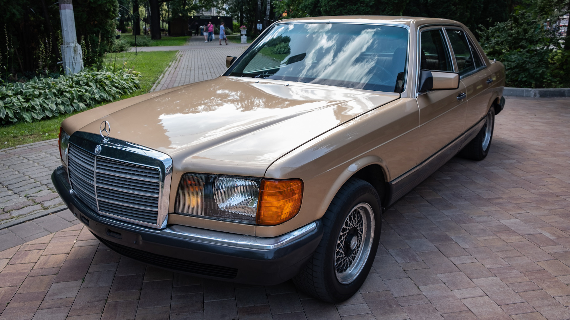 Mercedes-Benz S-Class (W126) 2.8 бензиновый 1981 | на DRIVE2