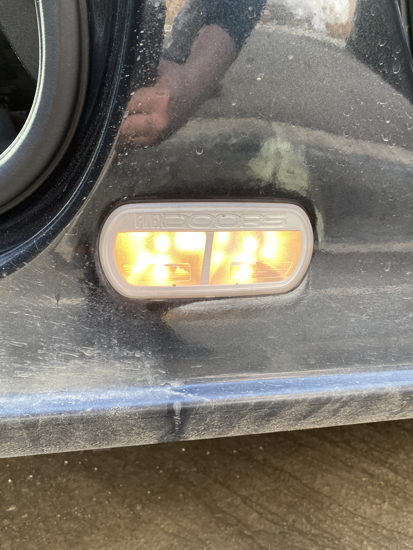 Как снять плафоны с центральных стоек ? — Opel Meriva (B), 1,4 л, 2013 ...