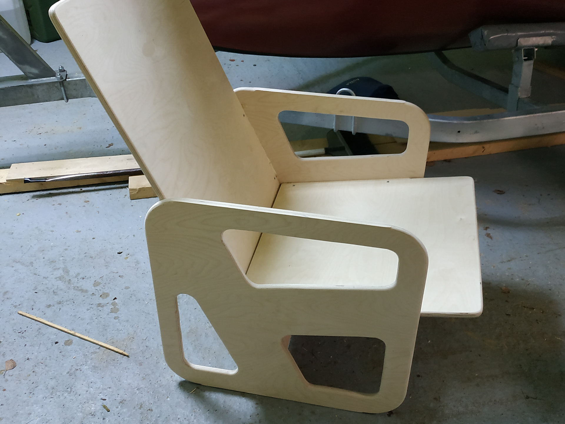 как сделать стул из фанеры