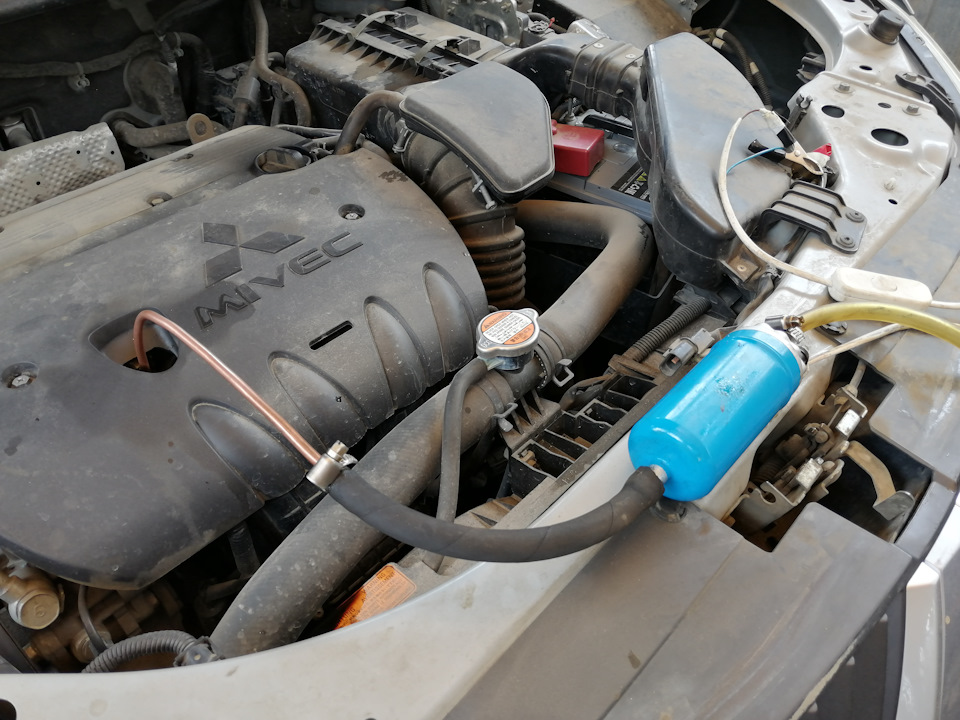 Фото в бортжурнале Mitsubishi Outlander XL