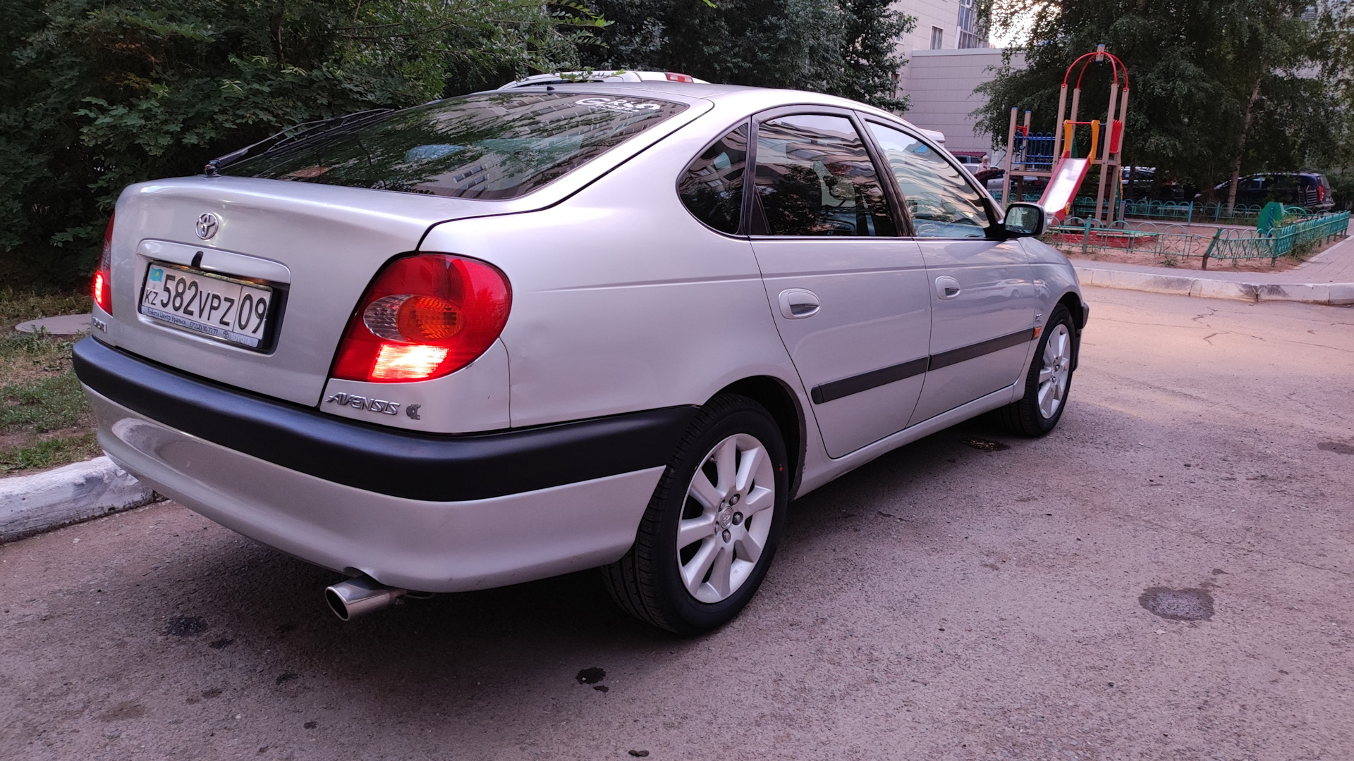 Toyota Avensis I 1.8 бензиновый 1998 | Первенец на DRIVE2