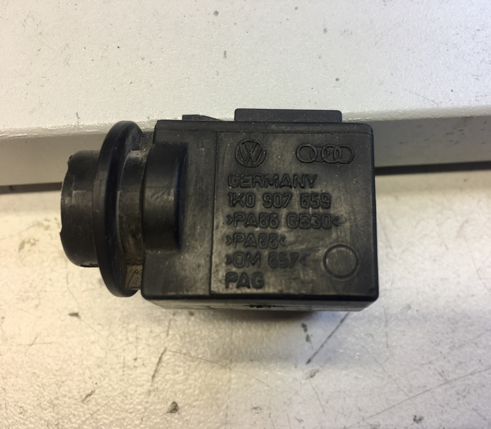 Датчик качества воздуха, 1K0907659 — Volkswagen Jetta V, 1,6 л., 2009 ...