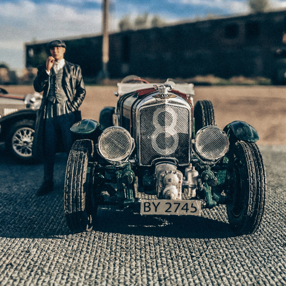 Bentley 4.5 Litre (Heller/Моделист) и Томас Шелби (Острые козырьки) 1/24 —  Сообщество «Масштабные Модели» на DRIVE2