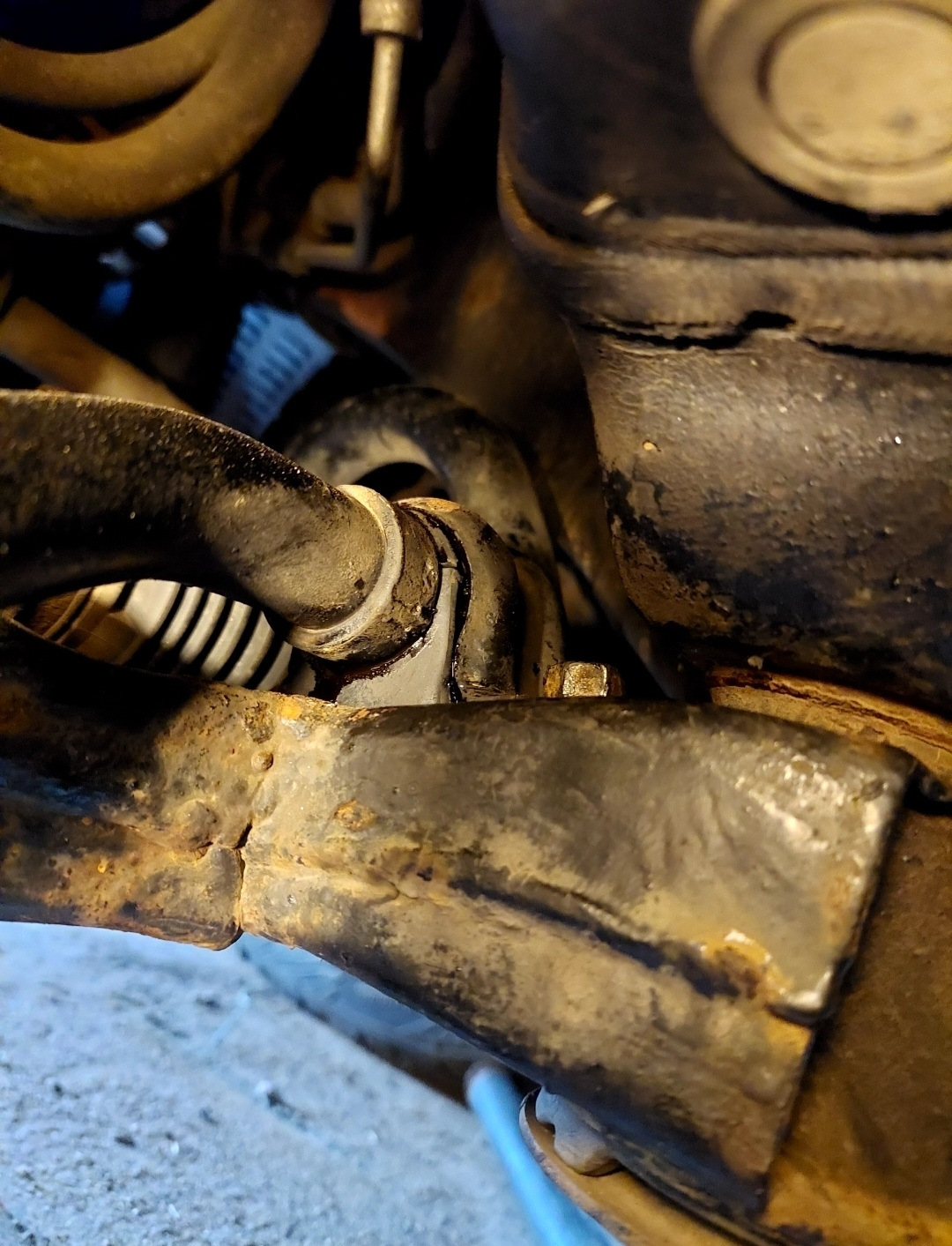 Замена втулок и стоек стабилизатора — KIA Rio (2G), 1,4 л, 2010 года ...