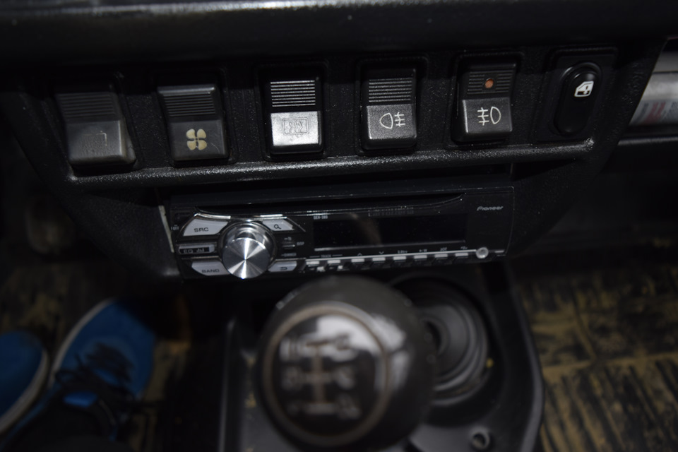 Приобрел магнитолку — LADA 4x4 3D, 1,7 л., 1997 года | автозвук | DRIVE2