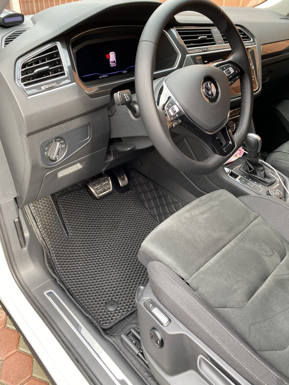 3D коврики для Тигги — Volkswagen Tiguan (2G), 2 л., 2020 года ...