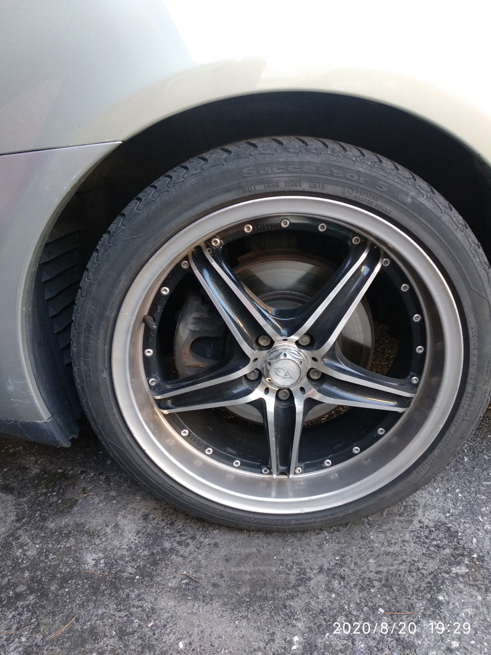 Суппорта в краску. — Toyota Avensis II, 2 л, 2005 года | тюнинг | DRIVE2