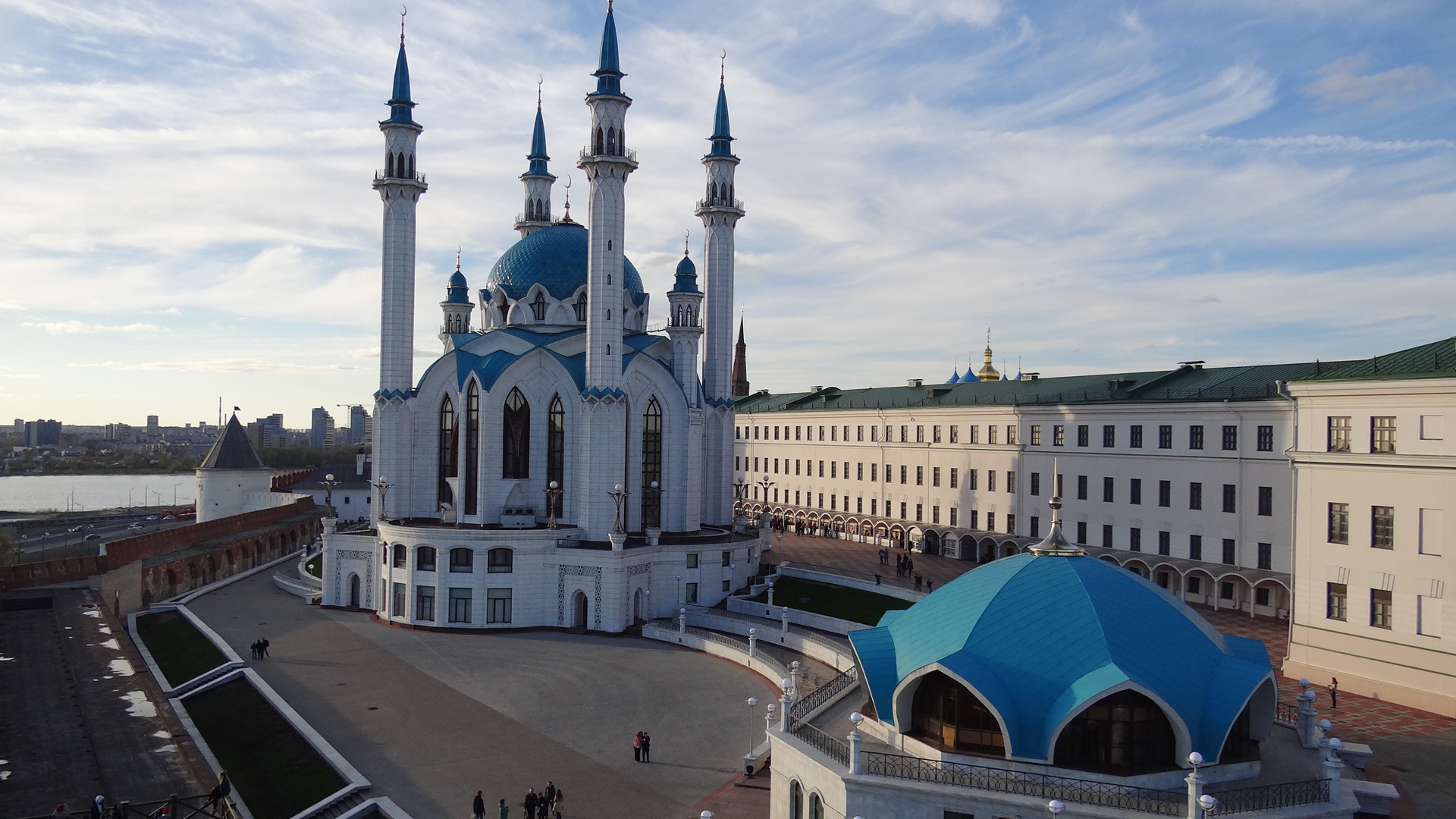 Тур в казань из нижнего новгорода. Казань хорошего качества. Казань природные достопримечательности. Казань достопримечательности для туристов. Казань достопримечательности для туристов летом.