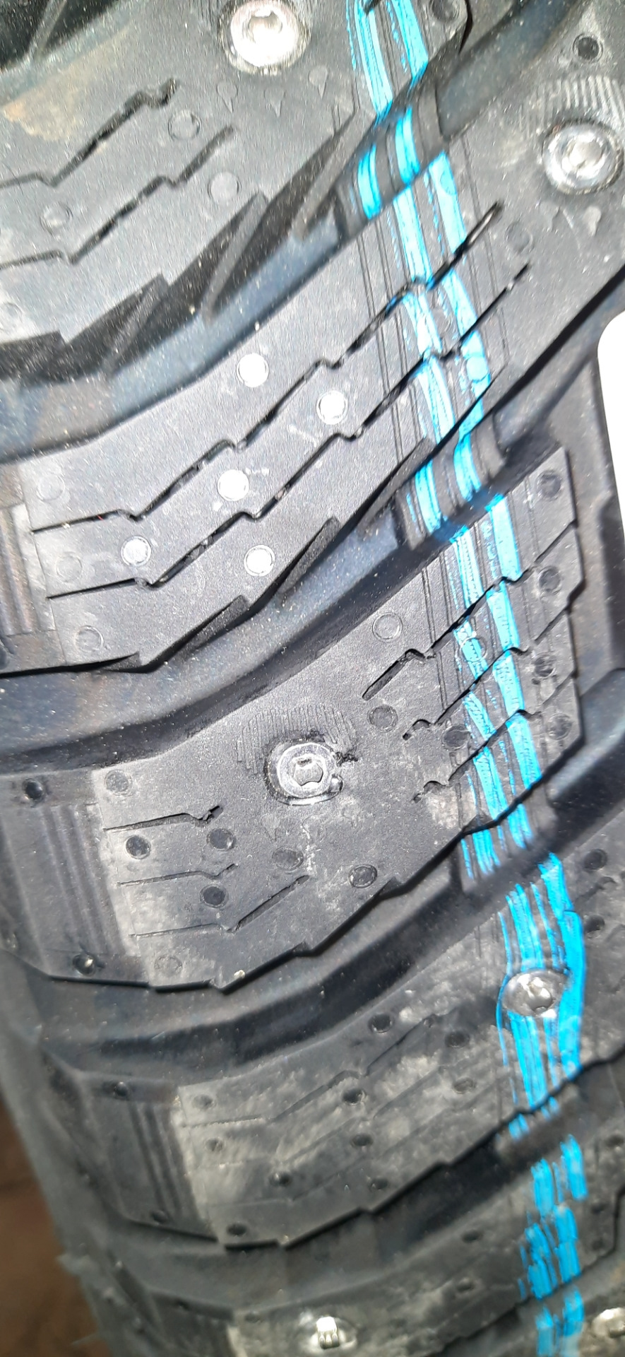 Mitsubishi pajero 3 285/60/18. Митсубиши паджеро 3 265/70/17. Mitsubishi pajero 4 на 33 колесах. Pajero 4 шины. Pajero 4 шины.