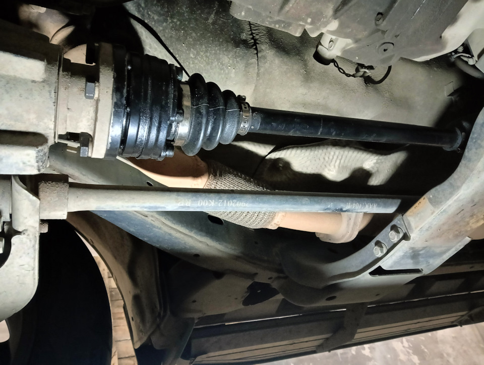 Установка переднего шрусового кардана — Great Wall Hover, 2,4 л, 2012 ...