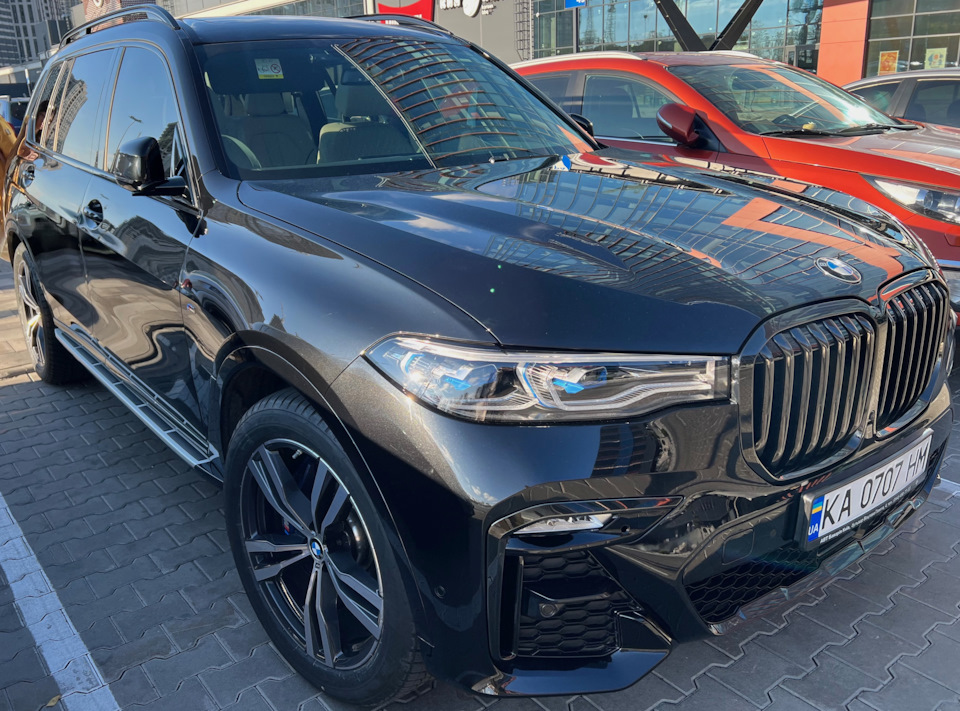 Переобулся на зиму. За 4000 км остаток протектора 7мм, это у всех так ...