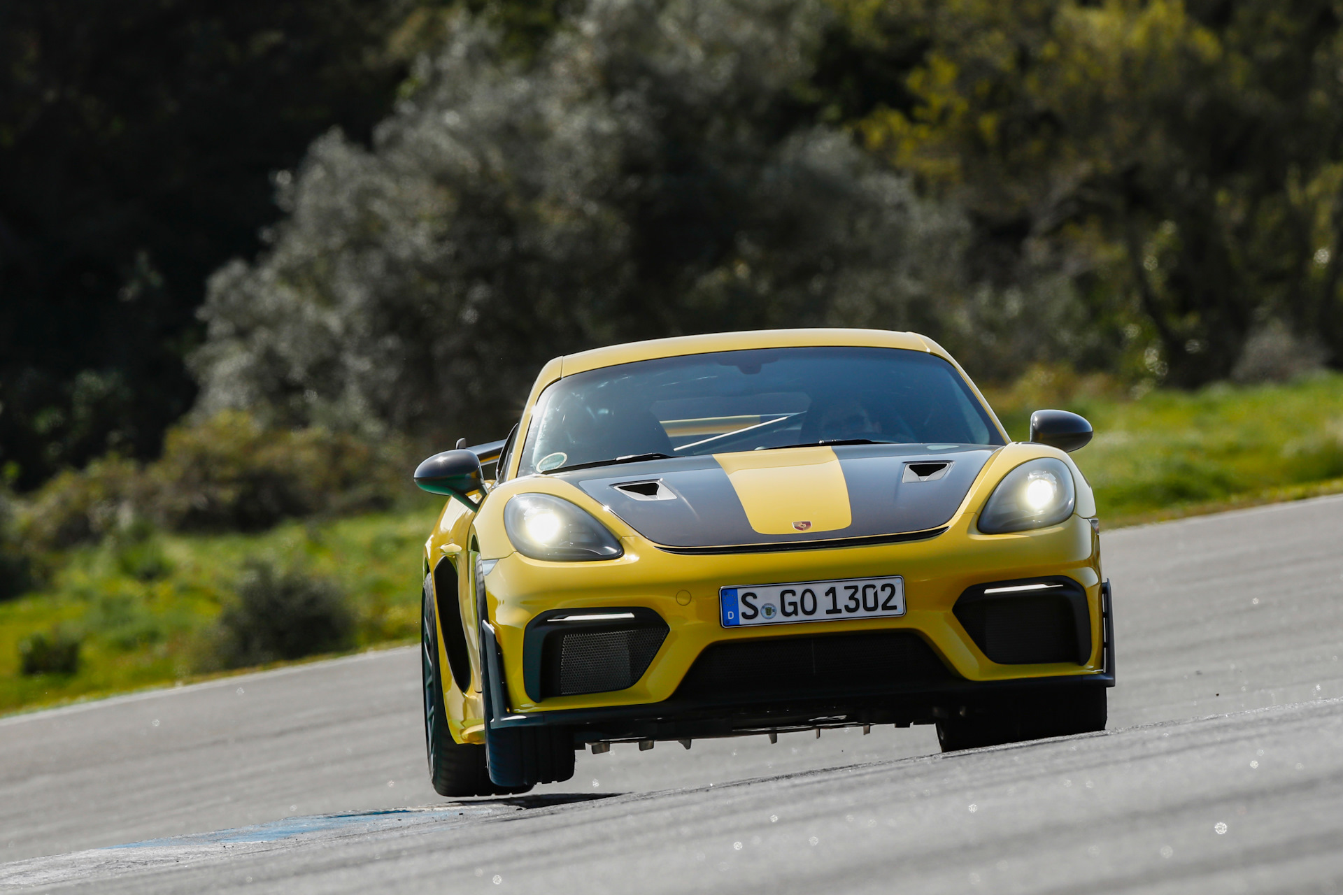 Драйв 500. Porsche Cayman 718 Front led. Porsche gt2 на треке за рулем.