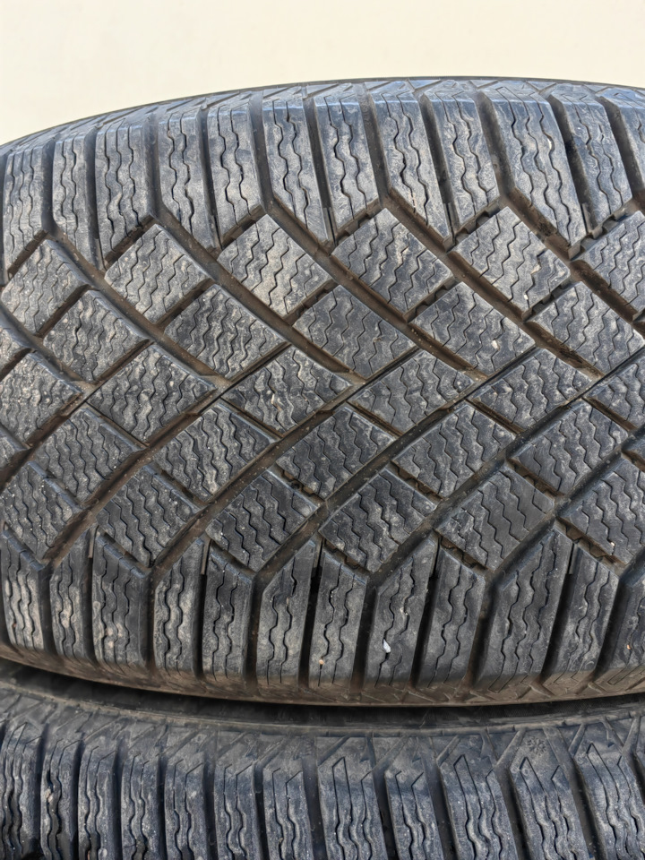 Шины зимние нешипованные Continental 255/55 R20 на GAC GS8 (2G). Б/у ...