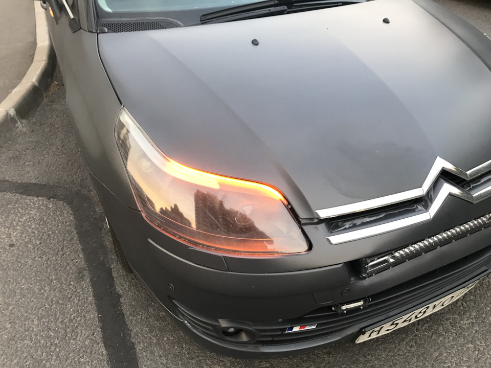 Ставим бегающий поворотник — Citroen C4 (1G), 1,6 л, 2007 года | тюнинг ...