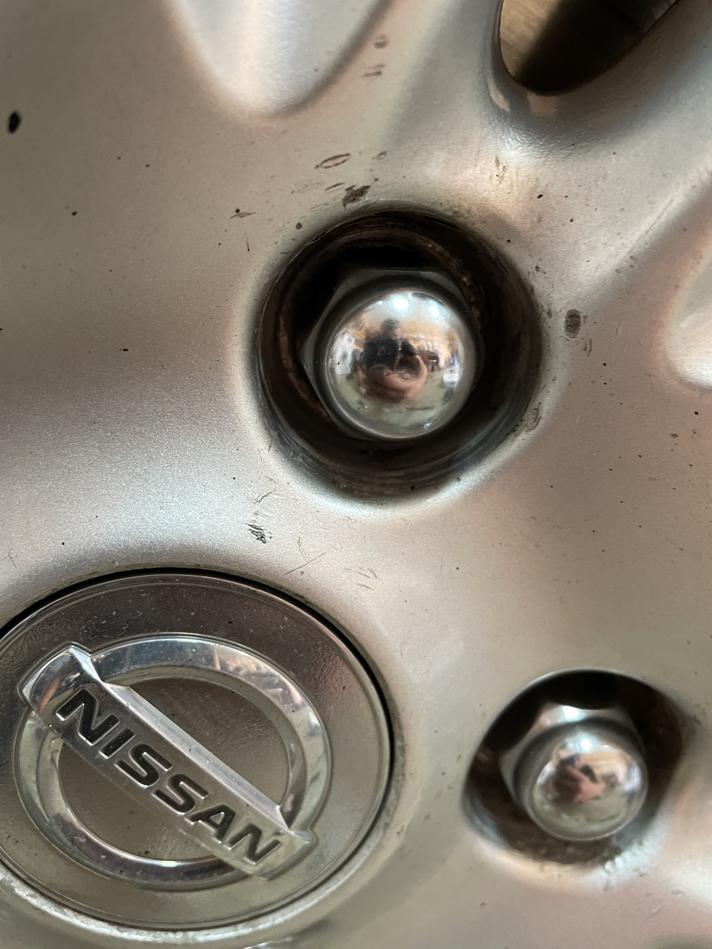 Новые гайки на колеса — Nissan Teana (J32), 2,5 л, 2012 года | своими ...