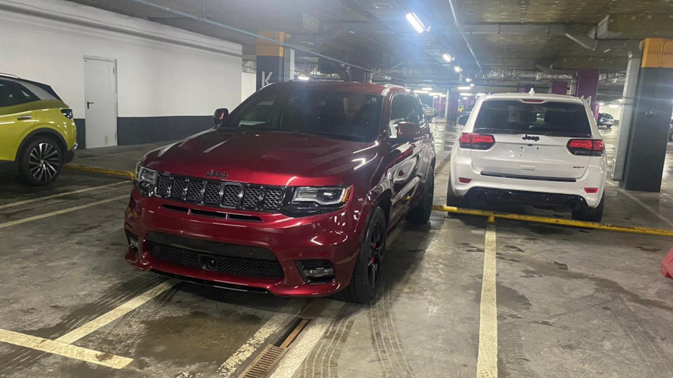 Jeep Grand Cherokee SRT-8 Бычья Кровь