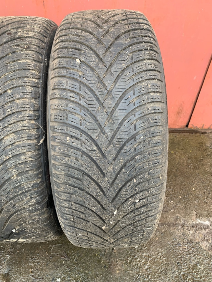 Шины всесезонные BFGoodrich 205/55 R16, литые диски VAG 7Jx16 ET35 ...