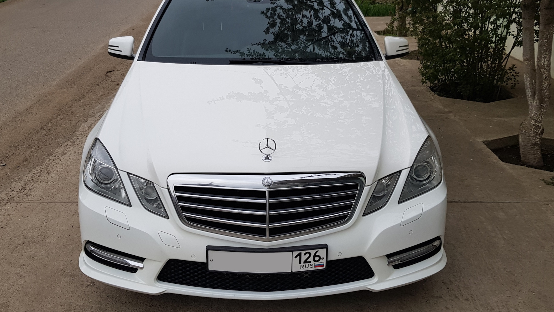 Mercedes-Benz E-class (W212) 3.5 бензиновый 2012 | пятигорское мороженое на  DRIVE2