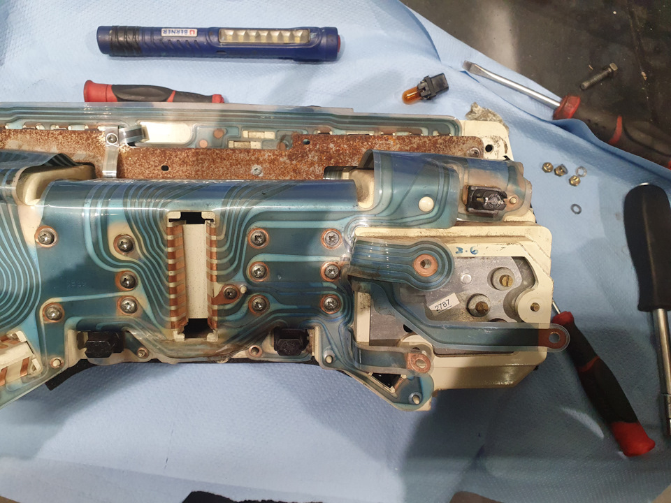 Ягуар XJS 3.6 на мануале, замена датчика скорости — Jaguar XJ6 (XJ40 ...