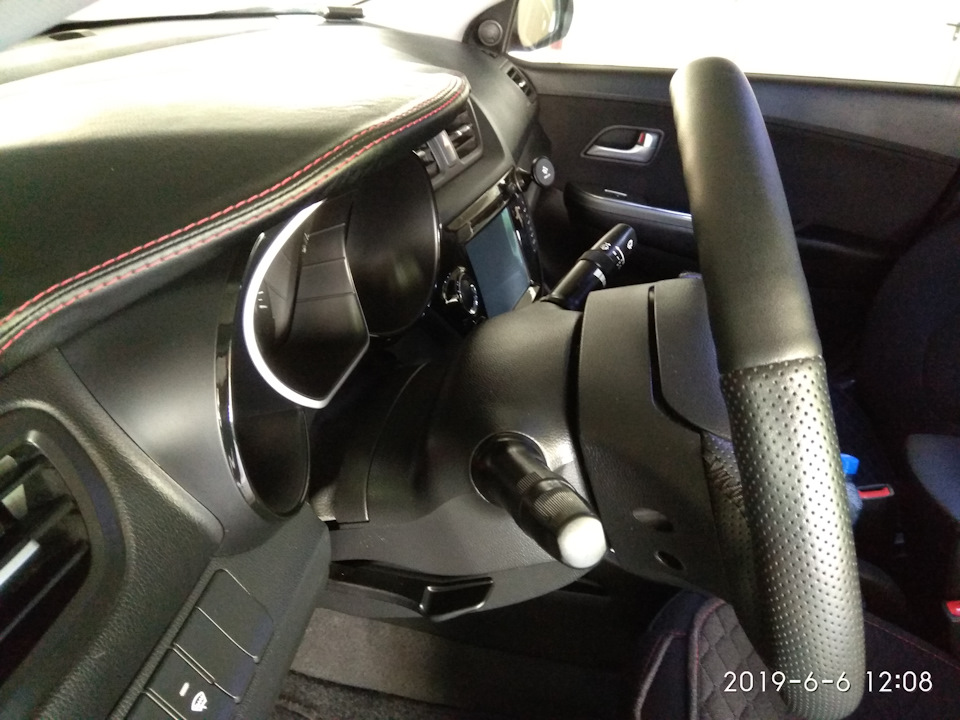 Замена рулевой колонки или регулировка рулевого карданчика не помогла ...