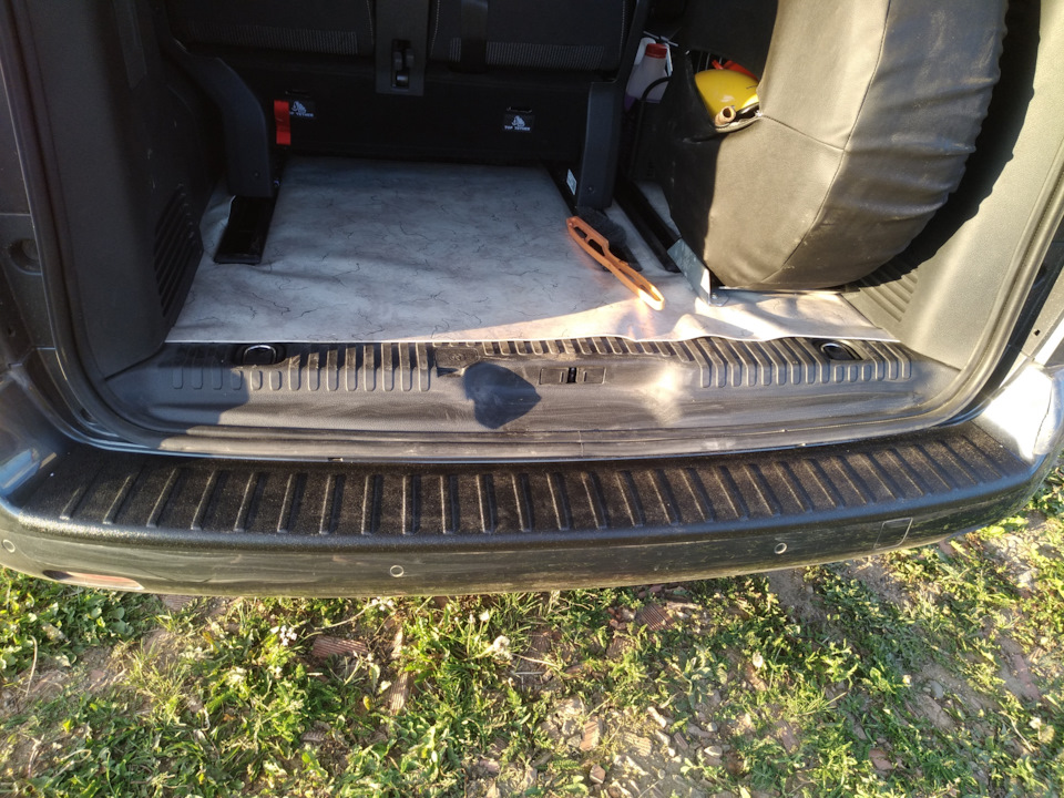 Запаска в багажнике или кто съел багажник? — Peugeot Traveller, 2 л ...